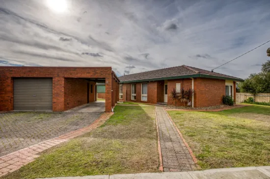 11 Highland Crescent, Wodonga, Vic 3690