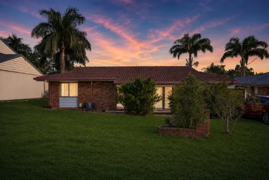 11 Hinton Street, Koongal, Qld 4701