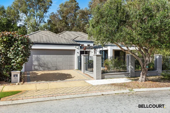 11 Hogg Avenue, Salter Point, WA 6152