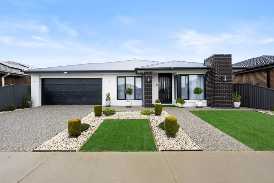 11 Holliaoke Drive, Lucas, Vic 3350