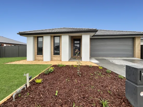 11 Honeyeater Street, Benalla, Vic 3672