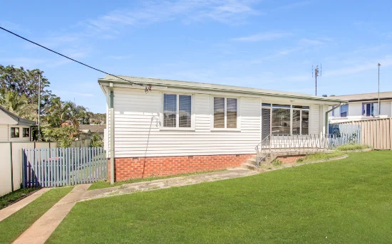 11 Irvine St, Barrack Heights, NSW 2528