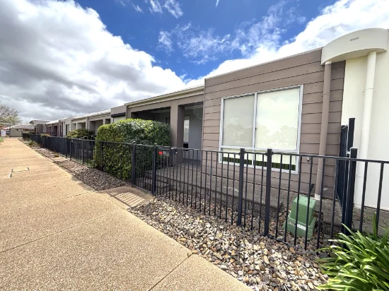 11 Irwin Lane, Andrews Farm, SA 5114