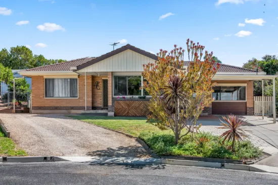 11 Janet Crescent, Morphett Vale, SA 5162