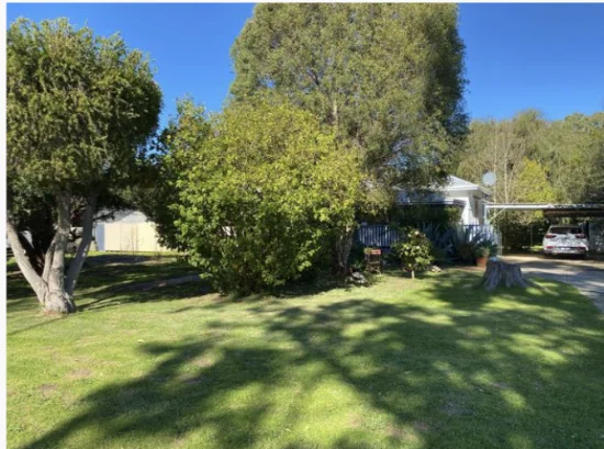 11 Jubilee Drive, Pinjarra, WA 6208