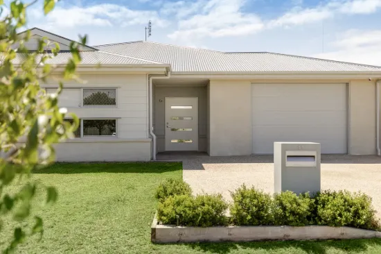 11 Kaytons Street, Drayton, Qld 4350