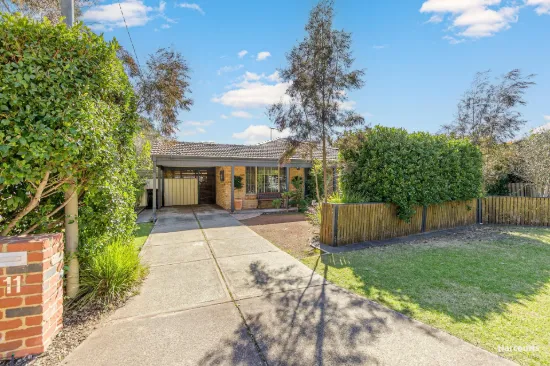 11 Kembla Street, Kelmscott, WA 6111