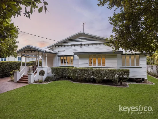 11 Kenilworth Avenue, Hyde Park, Qld 4812