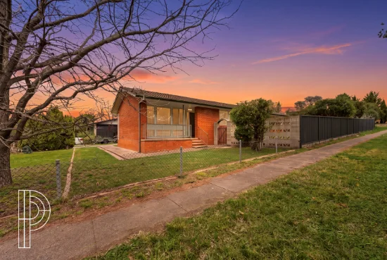 11 Kieran Place, Holt, ACT 2615