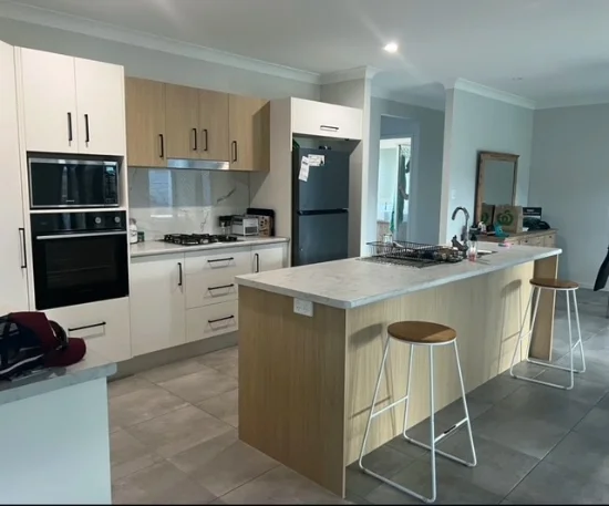 11 Kingsley Cl, White Rock, Qld 4868