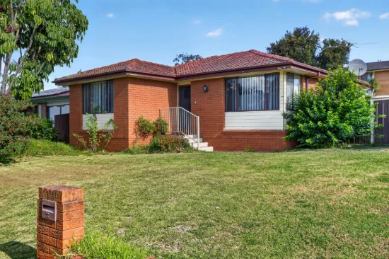 11 Kookaburra Street, Ingleburn, NSW 2565