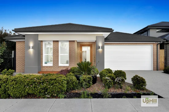 11 Kunlun Crescent, Clyde North, Vic 3978 - For Sale