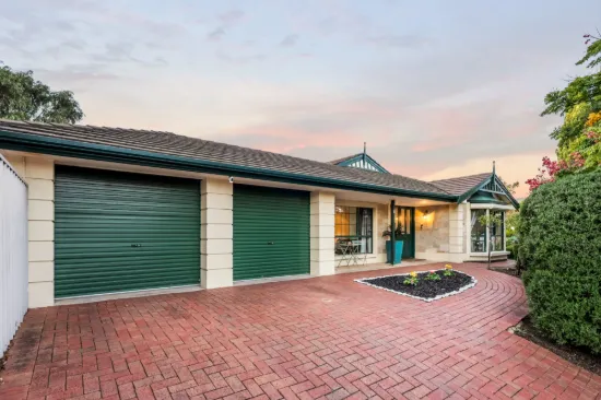 11 Laburnum Drive, Greenwith, SA 5125