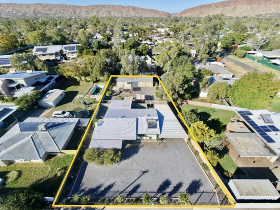11 Larapinta Drive, Gillen, NT 0870