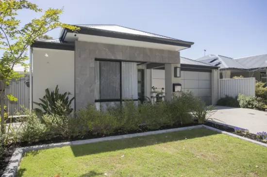 11 Larapinta Parkway, Wanneroo, WA 6065