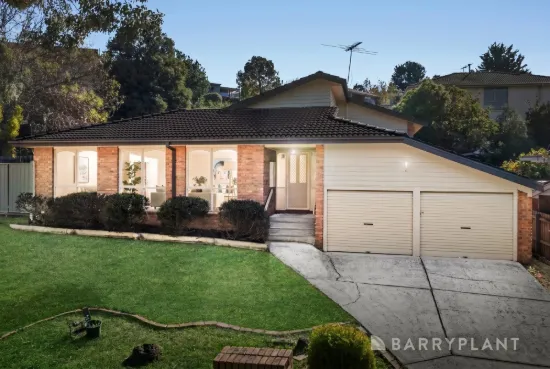 11 Larnoo Drive, Doncaster East, Vic 3109