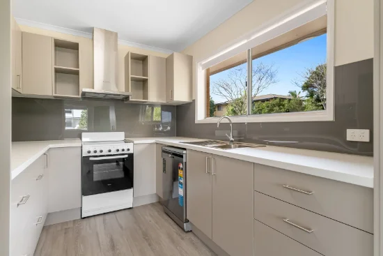 11 Laurinda Crescent, Springwood, Qld 4127