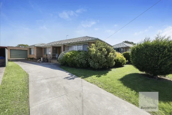 11 Linacre Crescent, Gladstone Park, Vic 3043