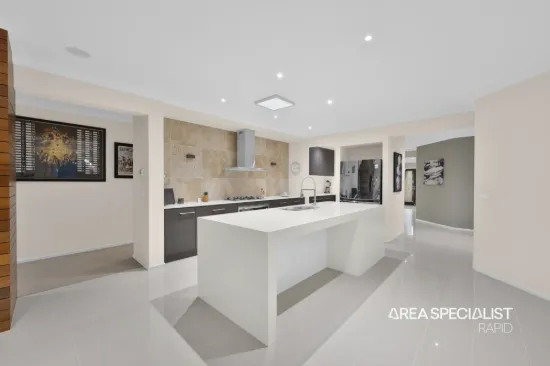 11 Lineham Drive, Cranbourne East, Vic 3977-Image
