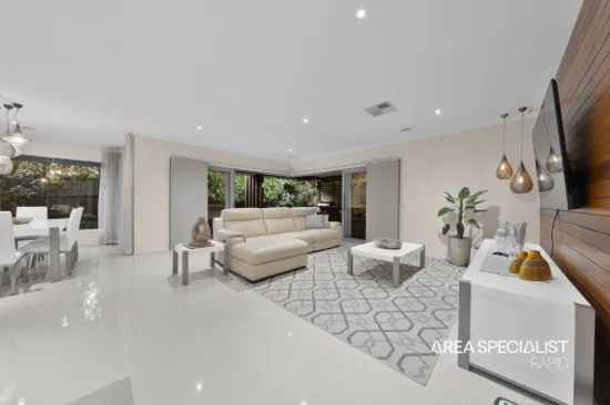 11 Lineham Drive, Cranbourne East, Vic 3977-Image