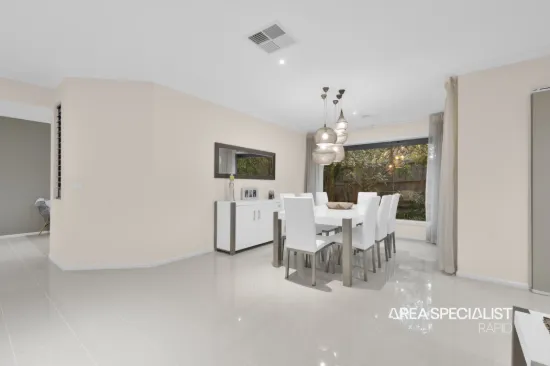 11 Lineham Drive, Cranbourne East, Vic 3977-Image