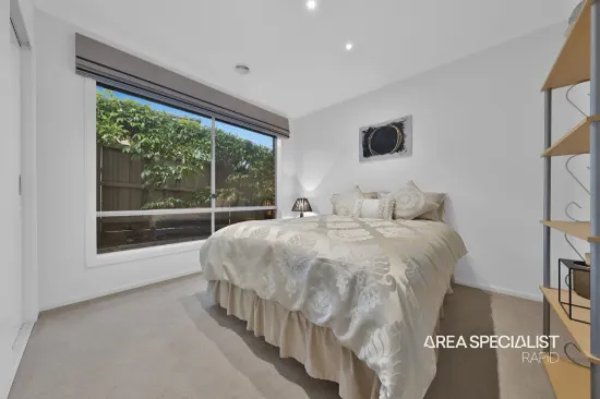11 Lineham Drive, Cranbourne East, Vic 3977-Image