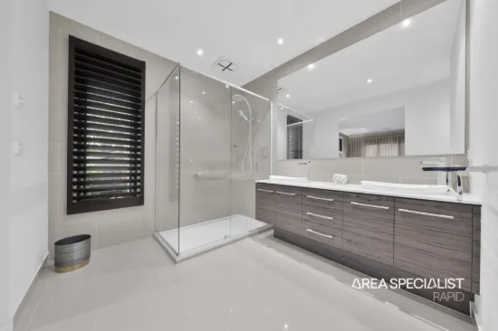 11 Lineham Drive, Cranbourne East, Vic 3977-Image