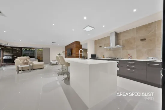 11 Lineham Drive, Cranbourne East, Vic 3977-Image