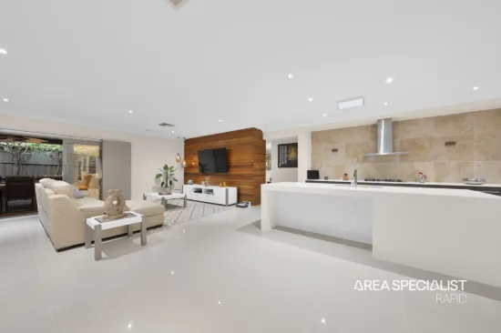 11 Lineham Drive, Cranbourne East, Vic 3977-Image