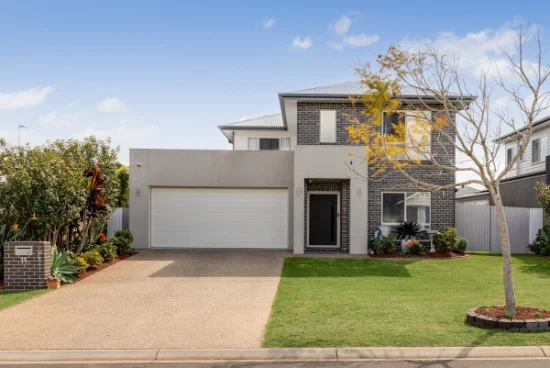 11 Lourdes Street, Middle Ridge, Qld 4350