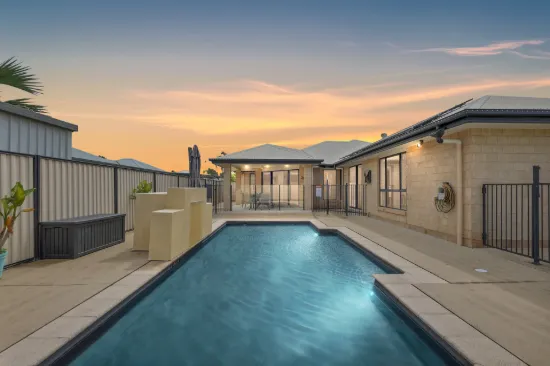 11 Lucy Court, Mirani, Qld 4754