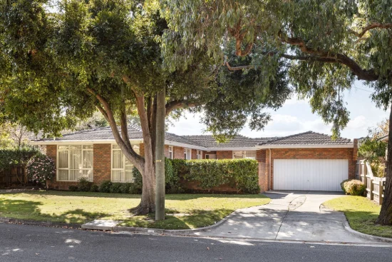 11 Lyons Avenue, Frankston South VIC 3199 - For Rent