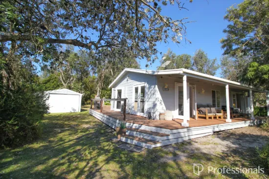 11 Macassar Crescent, The Honeysuckles, Vic 3851