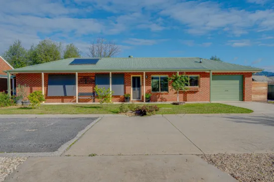 11 Maple Court, Myrtleford, Vic 3737