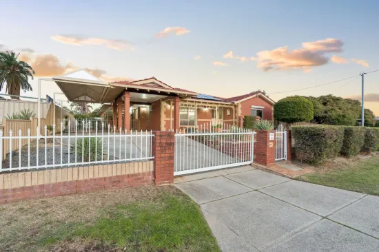 11 Mariana Close, Maddington, WA 6109