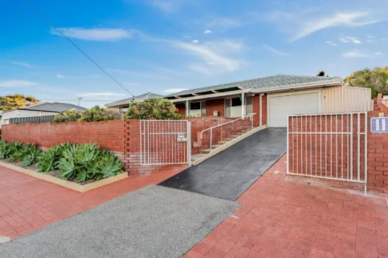 11 Oxley Avenue, Padbury, WA 6025