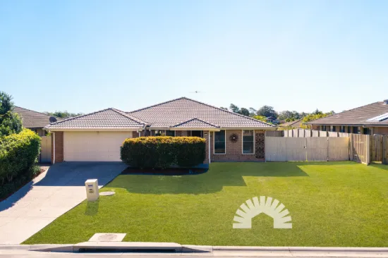 11 Peacherine Circuit, Bellmere, Qld 4510