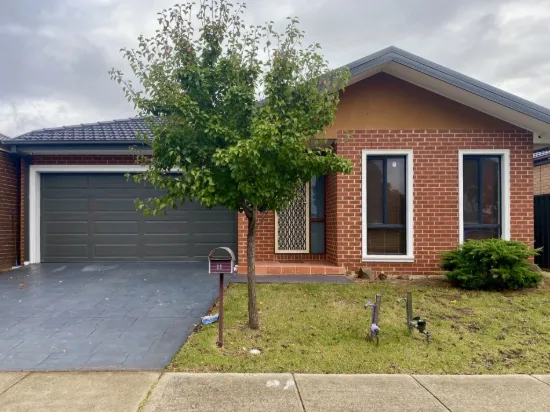 11 Pierbrook Avenue, Manor Lakes, Vic 3024