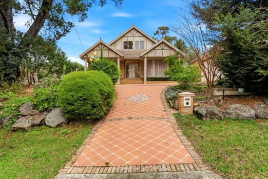 11 Pine Ridge, Donvale, Vic 3111