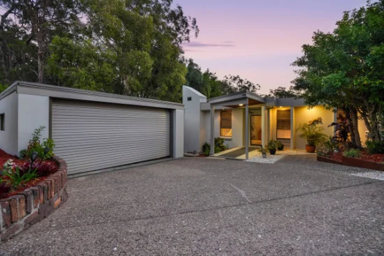 11 Plateau Drive, Springwood, Qld 4127