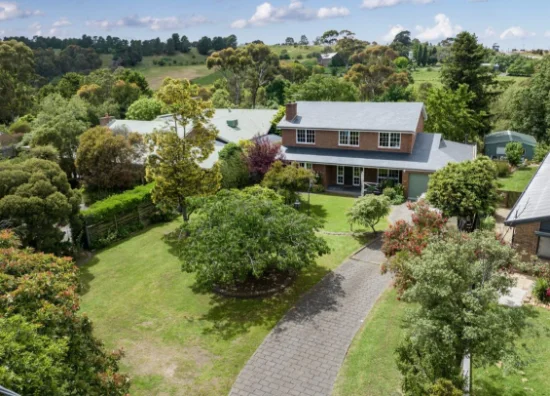 11 Powlett St, Sunbury, Vic 3429