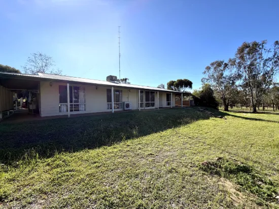 11 Prunster Road, York, WA 6302