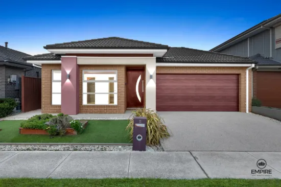 11 Pygoraa Way, Clyde North, Vic 3978