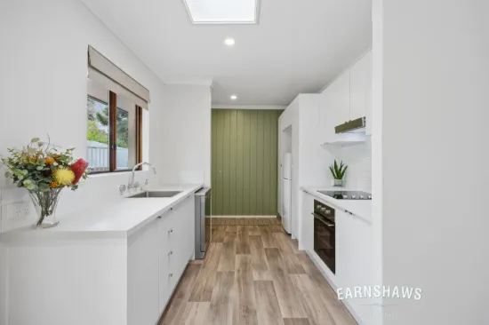 11 Railway Parade, Glen Forrest, WA 6071