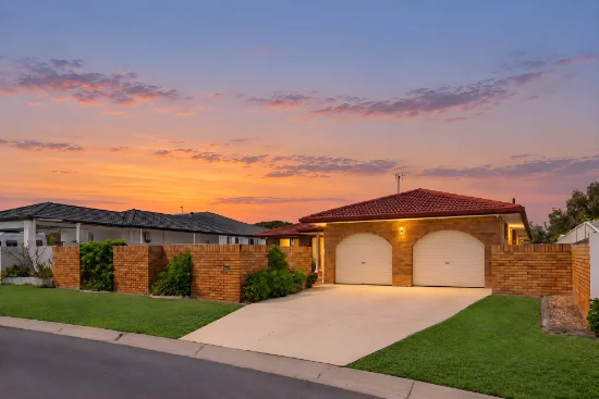 11 Reef Court, Mermaid Waters, Qld 4218