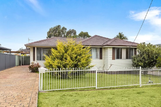11 Rogers Avenue, Kanahooka, NSW 2530
