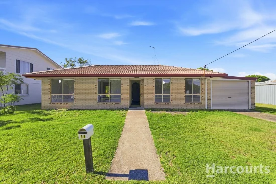 11 Ross Street, Urangan, Qld 4655