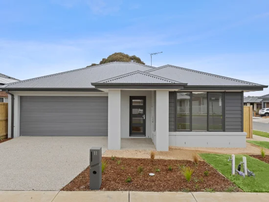 11 Rotunno Dr, Charlemont, Vic 3217