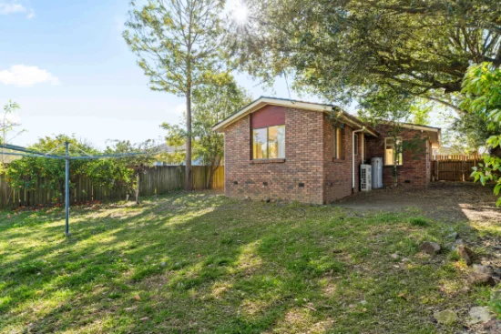 11 Sampson Crescent, Bomaderry NSW 2541-Image