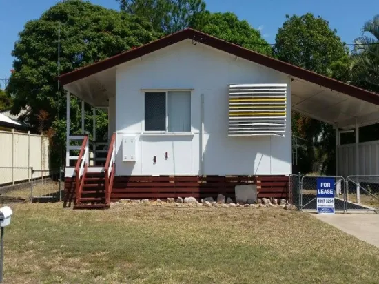 11 Scenic Street, Moura, Qld 4718